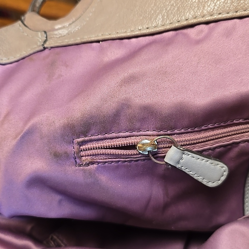 Coach Gray Leather Shoulder Bag with Chain Detail - Picture 10 of 11